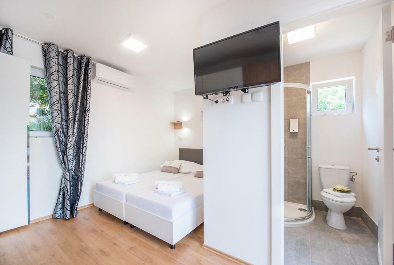 Mediteran Travel Mobile Homes Trogir - Ciovo Arbanija Εξωτερικό φωτογραφία