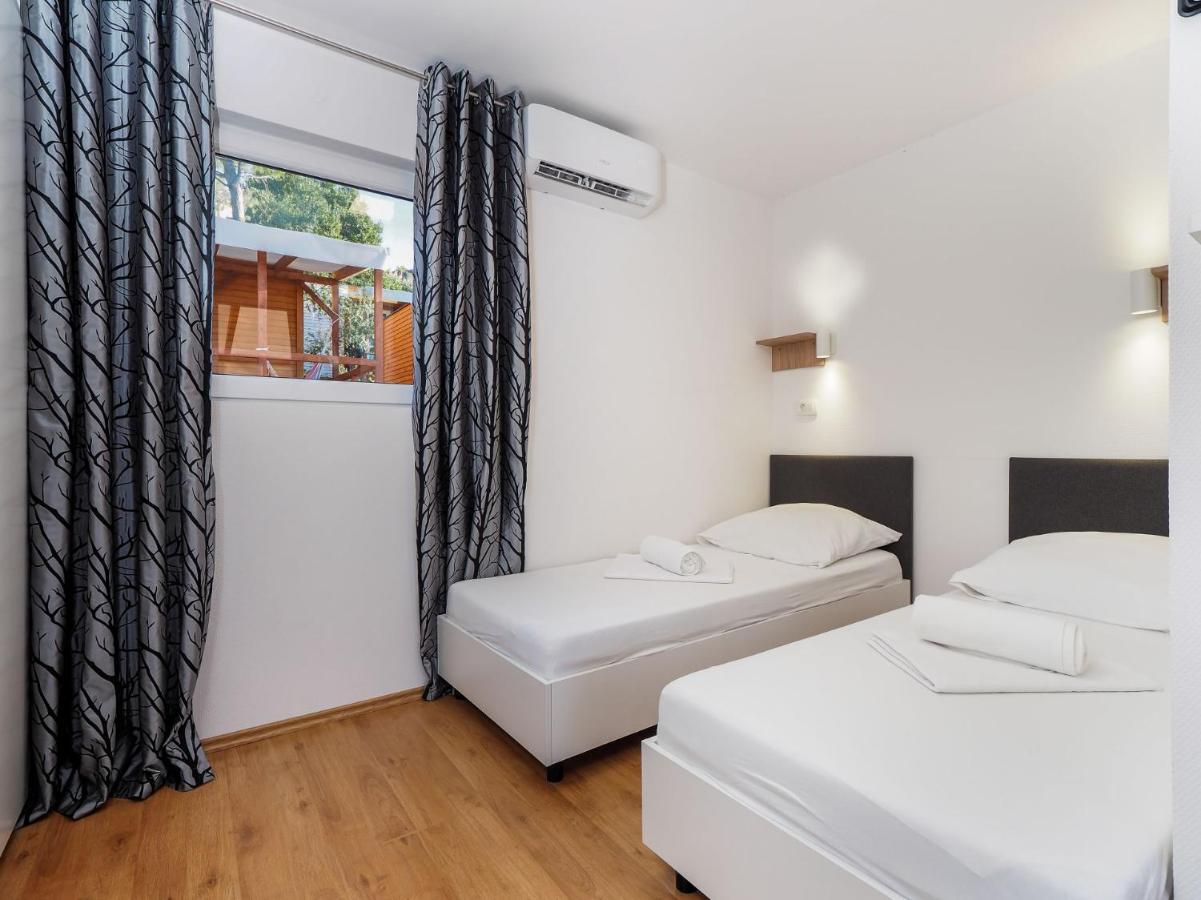 Mediteran Travel Mobile Homes Trogir - Ciovo Arbanija Εξωτερικό φωτογραφία